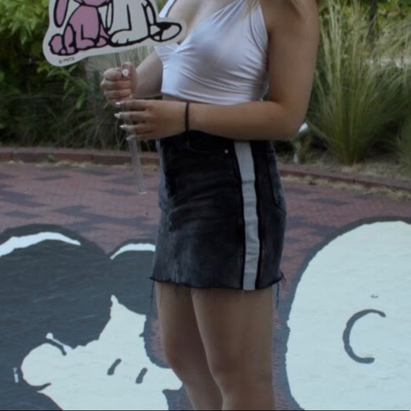 Zara Denim Skirt - Picture 2 of 4